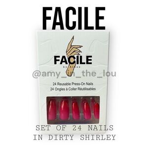 Press-On Nails by Facile Nails